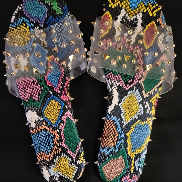 Women's Spiked Slide Sandals - Picture 2 of 3